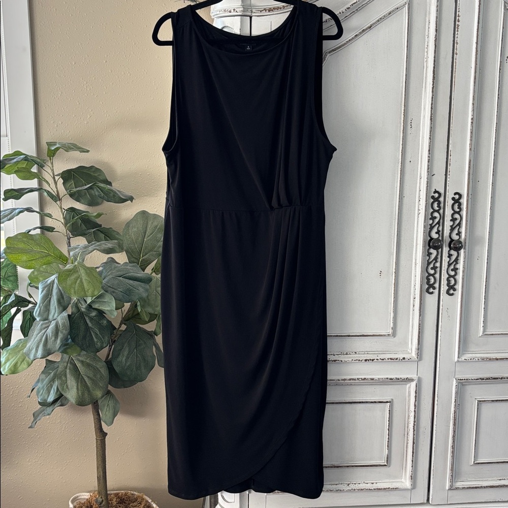 Torrid Size 3 Sleeveless Black Dress